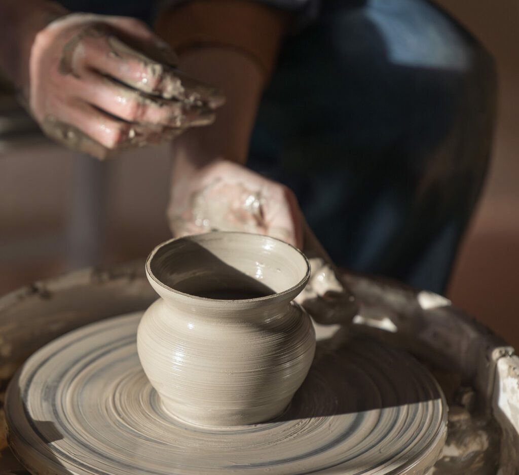 Pottery throwing course
